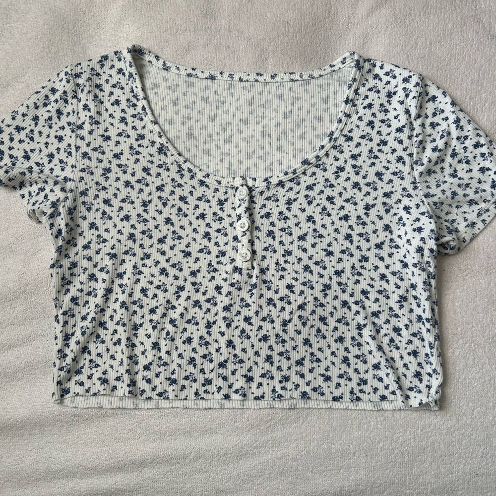 Flower crop top